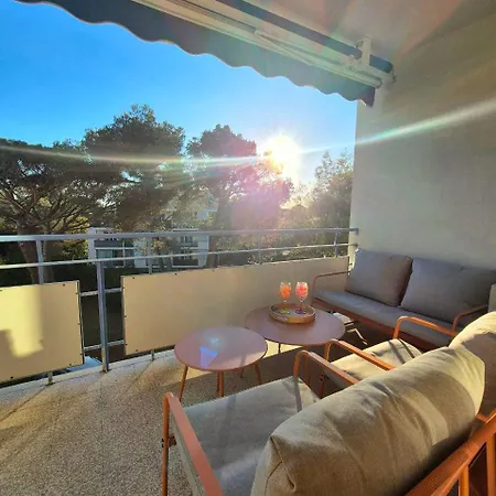 French Riviera Апартаменты